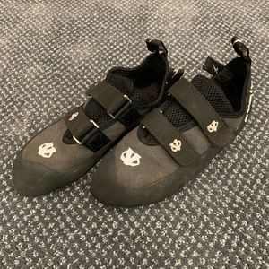 Evolv Climbing shoes